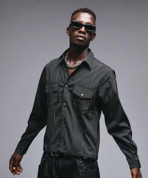 ANDER HUNK（アンダーハンク）の「W-Pocket Metal Button Shirt / Wポケットメタルボタンシャツ（シャツ/ブラウス・メンズ・ライトグレー/ブラック×ホワイト/ブラック/グレー×ホワイト/レッド・SMALL/LARGE/MEDIUM）」の14枚目の写真