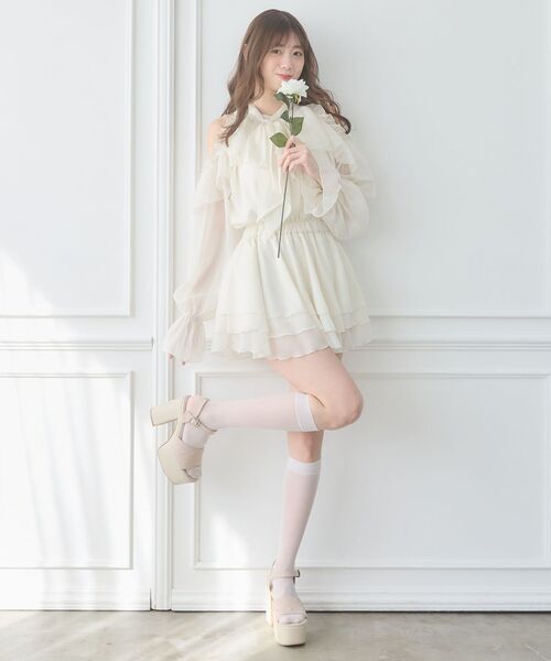 MAJESTIC LEGON（マジェスティックレゴン）の「軽盛れヒールビジューサンダル（サンダル・レディース・アイボリー/ブラック・SMALL/MEDIUM/LARGE/X-LARGE）」の12枚目の写真