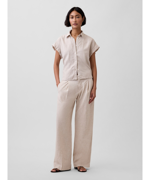 GAP(ギャップ)の「リネンブレンド オーバーサイズシャツ(シャツ/ブラウス・レディース・レッド/オフホワイト/ナチュラル・XS/S/M/L/XXS)」の9枚目の写真