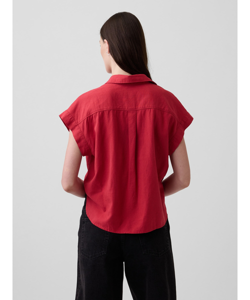 GAP(ギャップ)の「リネンブレンド オーバーサイズシャツ(シャツ/ブラウス・レディース・レッド/オフホワイト/ナチュラル・XS/S/M/L/XXS)」の13枚目の写真