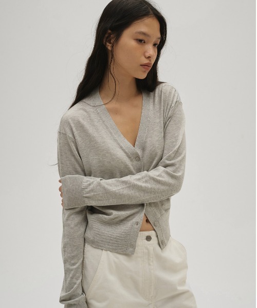 TODAYFUL（トゥデイフル）の「Silk Cotton Cardigan（カーディガン/ボレロ・レディース・ブラック/ライトグレー/ブルー系その他・FREE）」の2枚目の写真
