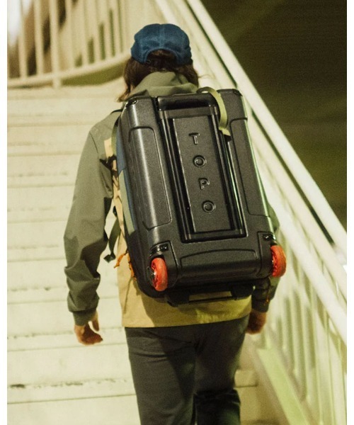 TOPO DESIGNS(トポデザインズ)の「3WAY【TOPO DESIGNS】GLOBAL TRAVEL BAG ROLLER(スーツケース/キャリーバッグ・レディース・ブラック・ONE SIZE)」の12枚目の写真