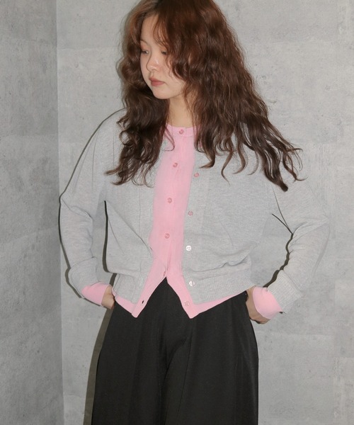 cheriella(シェリエラ)の「【cheriella】配色レイヤードカーディガン COLOR BLOCK LAYERED CARDIGAN(Tシャツ/カットソー・レディース・ブラック/アイボリー/杢グレー/ライトブルー・FREE)」の22枚目の写真