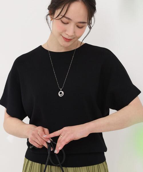 SHOO・LA・RUE(シューラルー)の「【毎日洗える/ひんやり/UV/S-LL】二の腕隠れる さらっとドルマン半袖ニット(ニット/セーター・レディース・アイボリー/ブラック/イエロー系その他/アイボリー系2/グレー系7/ブルー/ダークブラウン系2/ピンク系・01/02/03/04)」の1枚目の写真
