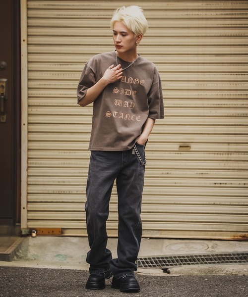 En serio TOKYO(エンソリオトーキョー)の「【SIDEWAYSTANCE】ブラックレターロゴ半袖グランジTシャツ 70479(Tシャツ/カットソー・メンズ・ブラック/ブラウン・SMALL/MEDIUM/X-LARGE/LARGE)」の9枚目の写真