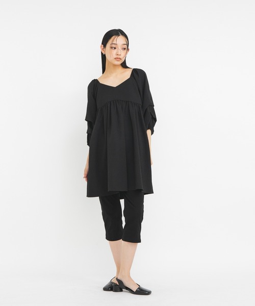 KBF（ケイビーエフ）の「タックスリーブミニワンピース（ワンピース・レディース・アイボリー/ブラック/ブルー・ONE）」の14枚目の写真