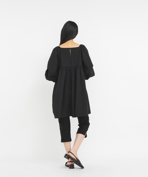 KBF（ケイビーエフ）の「タックスリーブミニワンピース（ワンピース・レディース・アイボリー/ブラック/ブルー・ONE）」の16枚目の写真