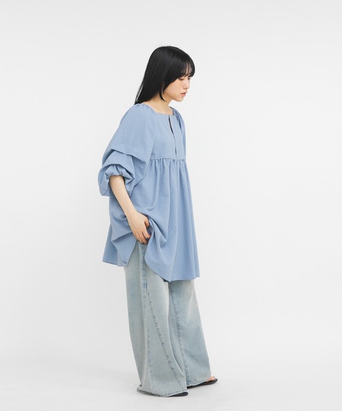 KBF（ケイビーエフ）の「タックスリーブミニワンピース（ワンピース・レディース・アイボリー/ブラック/ブルー・ONE）」の22枚目の写真