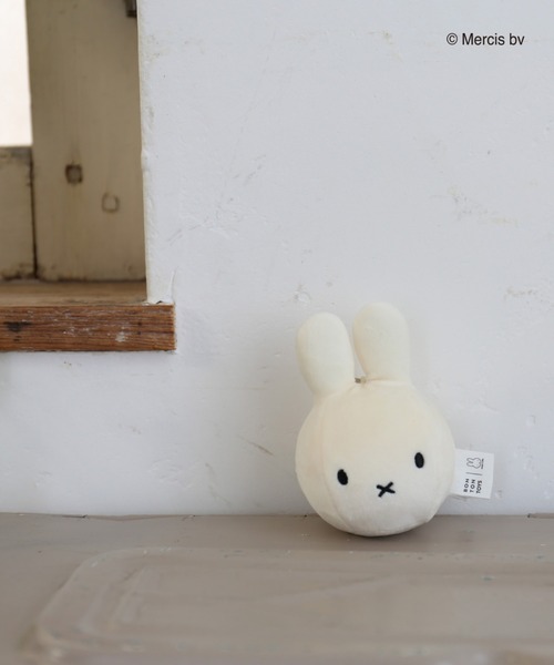 Dick Bruna(ディックブルーナ)の「BON TON TOYS miffy keychain Squish Ball(キーホルダー・レディース・イエロー/ブルー/フューシャピンク/ターコイズブルー/オフホワイト/ライラック/ピンク・FREE)」の2枚目の写真