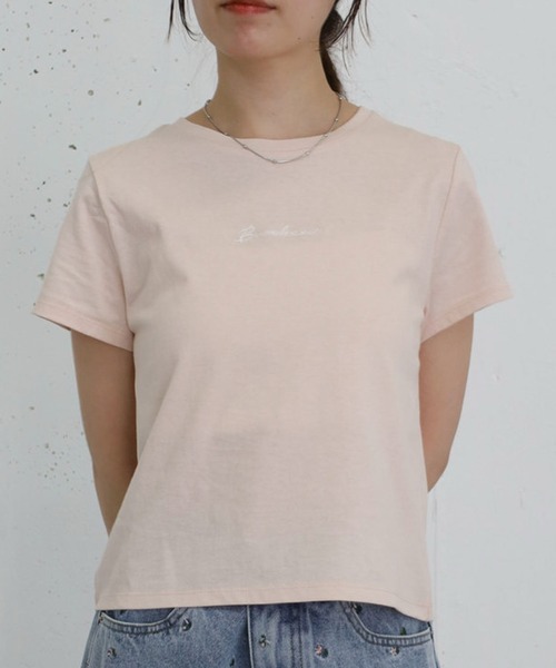 archives(アルシーヴ)の「刺繍コンパクトT(Tシャツ/カットソー・レディース・オフホワイト/ピンク/ブラウン/チャコールグレー・MEDIUM)」の1枚目の写真