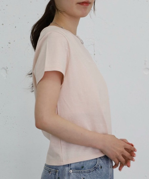 archives(アルシーヴ)の「刺繍コンパクトT(Tシャツ/カットソー・レディース・オフホワイト/ピンク/ブラウン/チャコールグレー・MEDIUM)」の7枚目の写真