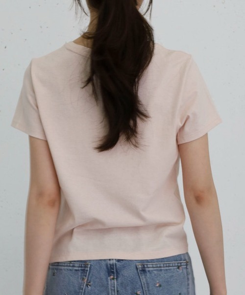 archives(アルシーヴ)の「刺繍コンパクトT(Tシャツ/カットソー・レディース・オフホワイト/ピンク/ブラウン/チャコールグレー・MEDIUM)」の8枚目の写真