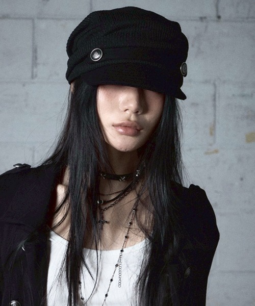 NOT KNOWING(ノットノーイング)の「【NOT KNOWING】Draped Button Knit Cap / 【ノットノーイング】ドレープドボタンニットキャップ<着用画像あり>(キャップ・レディース・ブラック/グレー・ONE SIZE)」の4枚目の写真