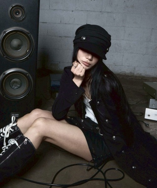 NOT KNOWING(ノットノーイング)の「【NOT KNOWING】Draped Button Knit Cap / 【ノットノーイング】ドレープドボタンニットキャップ<着用画像あり>(キャップ・レディース・ブラック/グレー・ONE SIZE)」の6枚目の写真