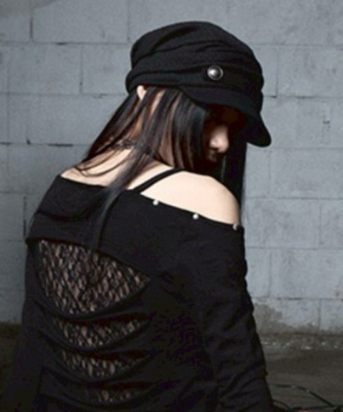 NOT KNOWING(ノットノーイング)の「【NOT KNOWING】Draped Button Knit Cap / 【ノットノーイング】ドレープドボタンニットキャップ<着用画像あり>(キャップ・レディース・ブラック/グレー・ONE SIZE)」の5枚目の写真