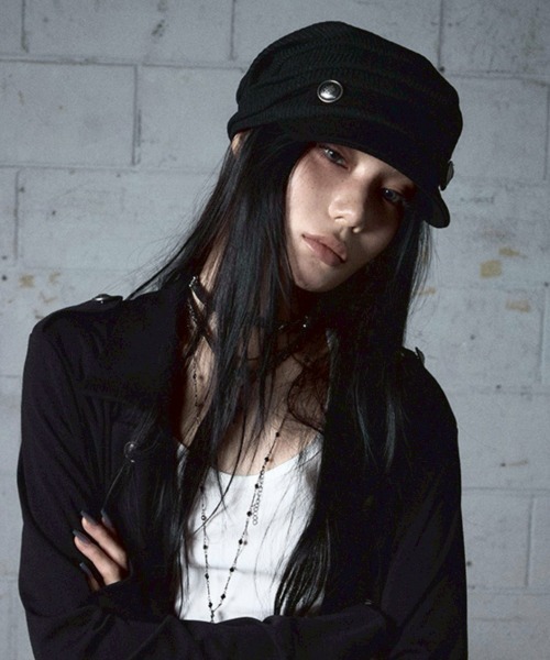 NOT KNOWING(ノットノーイング)の「【NOT KNOWING】Draped Button Knit Cap / 【ノットノーイング】ドレープドボタンニットキャップ<着用画像あり>(キャップ・レディース・ブラック/グレー・ONE SIZE)」の3枚目の写真