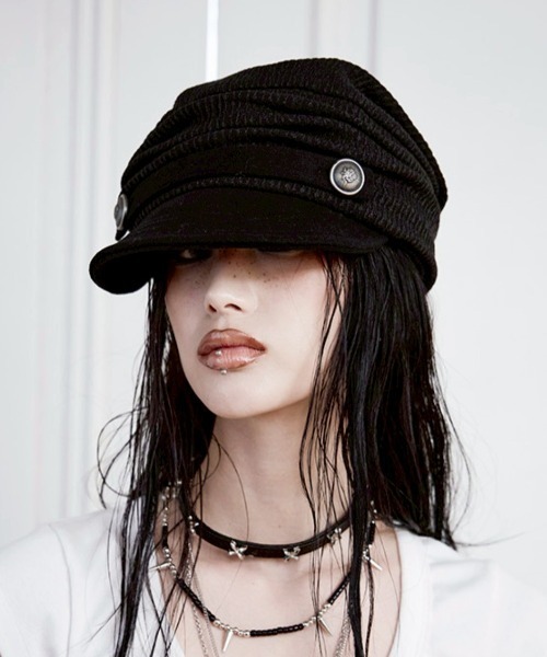 NOT KNOWING(ノットノーイング)の「【NOT KNOWING】Draped Button Knit Cap / 【ノットノーイング】ドレープドボタンニットキャップ<着用画像あり>(キャップ・レディース・ブラック/グレー・ONE SIZE)」の10枚目の写真