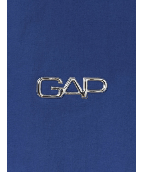 GAP(ギャップ)の「オーバーサイズ GAPロゴ トラックジャケット(ナイロンジャケット・メンズ・ブルー/ブラック・L/M/S/XS/XL)」の8枚目の写真