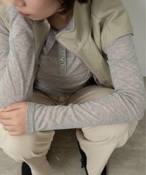 lawgy(ラウジー)の「stand neck zip front panel vest / スタンドネックジップフロントパネルベスト(ベスト・レディース・ライトブルー/ベージュ・FREE)」の7枚目の写真