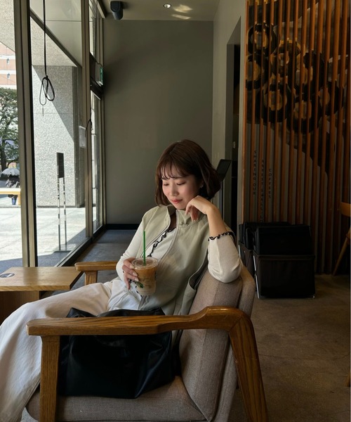 lawgy(ラウジー)の「stand neck zip front panel vest / スタンドネックジップフロントパネルベスト(ベスト・レディース・ライトブルー/ベージュ・FREE)」の15枚目の写真