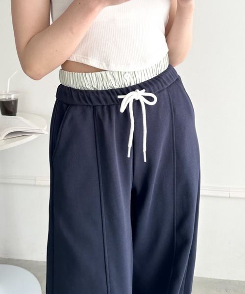CLEA(クレア)の「楽ちん美脚見えレイヤード風ワイドスウェットパンツ(スウェットパンツ・レディース・ネイビー/グレー/ライトグレー/ブラック・FREE)」の4枚目の写真