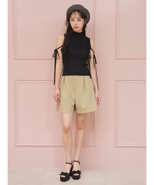 SNIDEL(スナイデル)の「シンプルショートパンツ(その他パンツ・レディース・ベージュ/アイボリー/ブラック・0/1)」の6枚目の写真