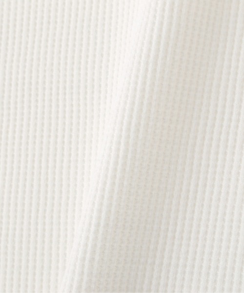 AVIREX(アヴィレックス)の「《DAILY/デイリー》THERMAL HENLEY NECK T-SHIRT / サーマル ヘンリーネック半袖Tシャツ / AVIREX / アヴィレックス(Tシャツ/カットソー・メンズ・グレー/オフホワイト/ネイビー/オリーブ/ブラック・X-LARGE/XX-LARGE/LARGE/SMALL/MEDIUM)」の6枚目の写真