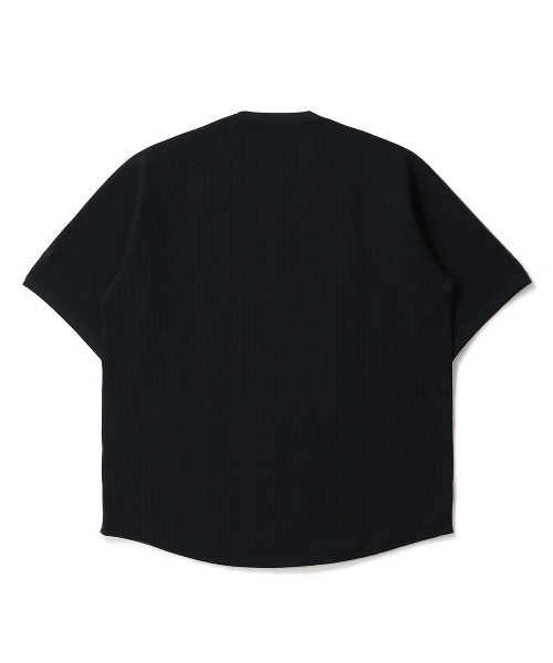 GOLDWIN(ゴールドウィン)の「GOLDWIN WF Light T-shirt ゴールドウィン ワッフルライトティーシャツ(Tシャツ/カットソー・メンズ・アイボリー/ブラック・3/2/4)」の4枚目の写真