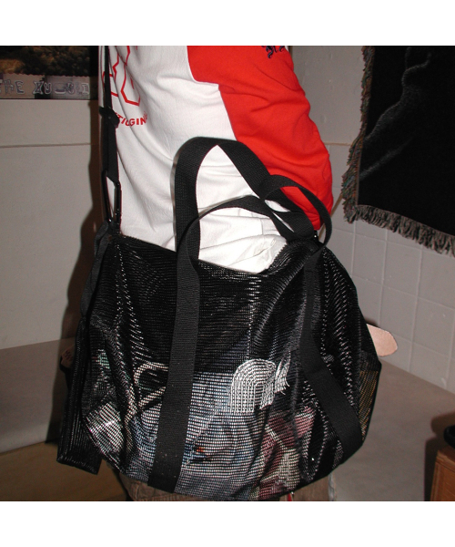 NOT NEW(ナットニュー)の「Mesh Boston Bag Black(ボストンバッグ・レディース・ブラック・FREE)」の3枚目の写真