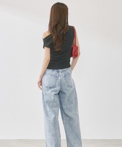 P.V.T（ピーブイティー）の「ワンショルダーアレンジデザインPO（Tシャツ/カットソー・レディース・Black/White/Red・F）」の11枚目の写真