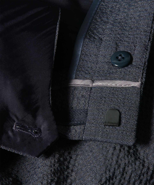 Paul Smith(ポールスミス)の「ウールサッカー ストレッチ テーパードトラウザーズ / 163171 627X(その他パンツ・メンズ・ブルー/ダークグレー・SMALL/MEDIUM/LARGE/X-LARGE/XX-LARGE)」の5枚目の写真