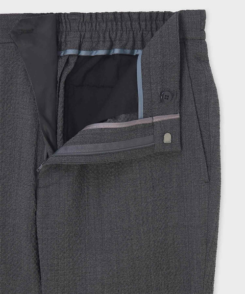 Paul Smith(ポールスミス)の「ウールサッカー ストレッチ テーパードトラウザーズ / 163171 627X(その他パンツ・メンズ・ブルー/ダークグレー・SMALL/MEDIUM/LARGE/X-LARGE/XX-LARGE)」の7枚目の写真