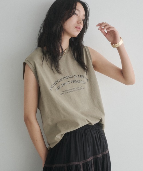 hunch(ハンチ)の「USAコットン ロゴノースリーブトップス(Tシャツ/カットソー・レディース・ネイビー/カーキ/オフホワイト・FREE)」の1枚目の写真