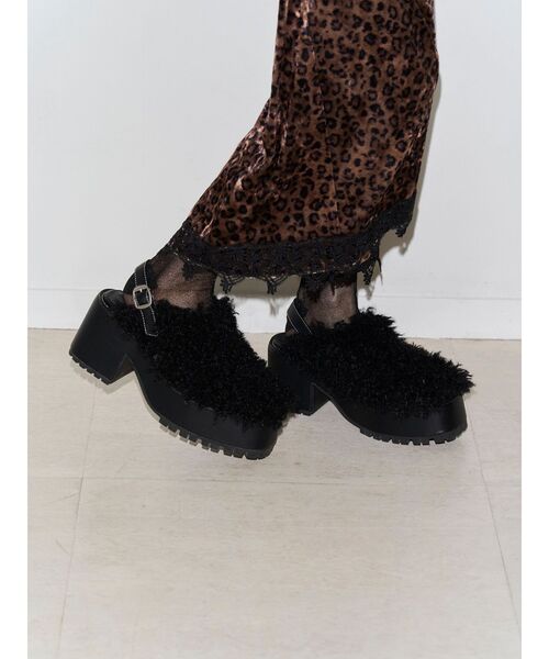 jouetie(ジュエティ)の「プラットフォームファーサボ(サンダル・レディース・ブラック/ブルー・LARGE/MEDIUM)」の22枚目の写真