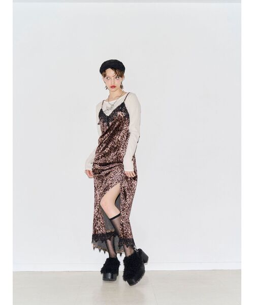 jouetie(ジュエティ)の「プラットフォームファーサボ(サンダル・レディース・ブラック/ブルー・LARGE/MEDIUM)」の8枚目の写真
