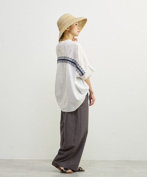 MELROSE claire（メルローズ クレール）の「【コットンバック刺しゅうブラウス】（シャツ/ブラウス・レディース・オフホワイト/ブラック/ブラウン・FREE）」の9枚目の写真