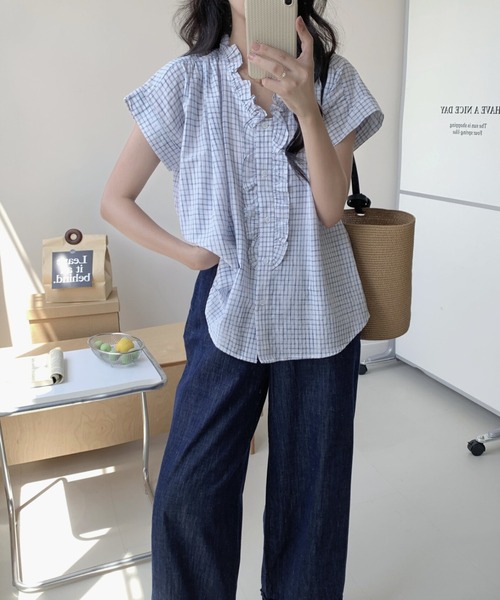 FAVORITO(ファヴォリート)の「フリルチェック柄ブラウス(シャツ/ブラウス・レディース・ネイビー/ホワイト・F)」の15枚目の写真