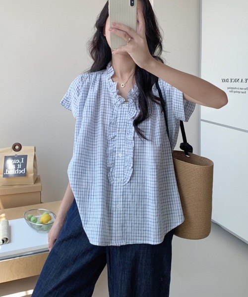 FAVORITO(ファヴォリート)の「フリルチェック柄ブラウス(シャツ/ブラウス・レディース・ネイビー/ホワイト・F)」の16枚目の写真
