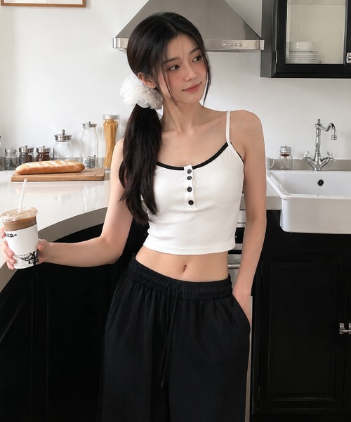 HALEY PESCA(ヘーリーペスカ)の「HALEY PESCA/フェイクレイヤードボーダーリブキャミソール(キャミソール・レディース・ホワイト系その他/ホワイト/グレー/ブラック/ブラウン/ブラック系その他・FREE)」の2枚目の写真