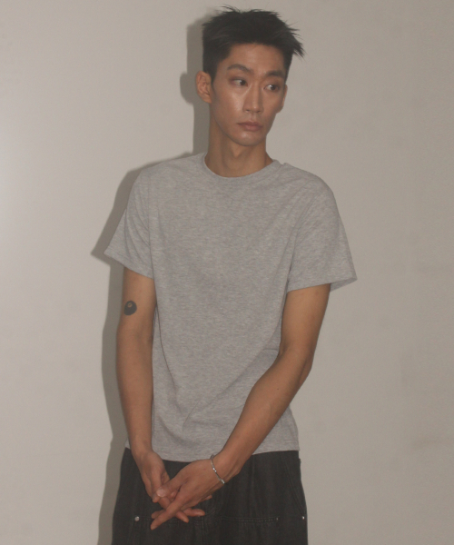 PLACESTUDIOMAN（プレイススタジオメンズ）の「シンプルデイリーマッスルフィットベーシックリブラウンドネックショートスリーブ半袖Tシャツ_3COLOR（Tシャツ/カットソー・メンズ・グレー/ベージュ/ブラック・FREE）」の11枚目の写真