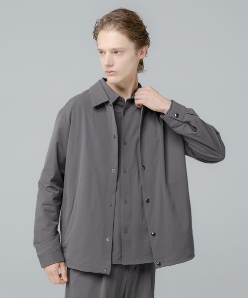 SPU(スプ)の「【セットアップ対応】 多機能素材ナイロン 【URBAN FLEXOR】 【防しわ、ストレッチ、ウォッシャブル、抗ピリング】 Snap-Button Essential Coach Jacket(ナイロンジャケット・メンズ・グレイッシュベージュ/チャコール/ブラック/ネイビー・S/M/L/XL)」の21枚目の写真