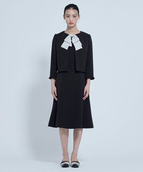 TOCCA(トッカ)の「FRILL BANGLE ボレロ(カーディガン/ボレロ・レディース・ブラック系/アイボリー系・4/0)」の7枚目の写真