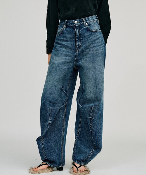 PRANK PROJECT(プランクプロジェクト)の「【2026Autumn Pre-Order】カーブレッグデニム / Curve Leg Denim(デニムパンツ・レディース・ブルー/ネイビー・38/36/34)」の1枚目の写真