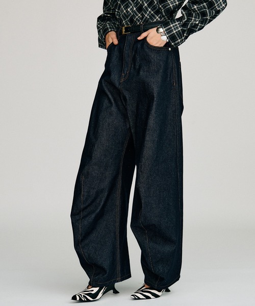 PRANK PROJECT(プランクプロジェクト)の「【2026Autumn Pre-Order】カーブレッグデニム / Curve Leg Denim(デニムパンツ・レディース・ブルー/ネイビー・38/36/34)」の20枚目の写真