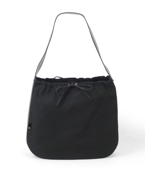 RT;ESKA(アールティーエスカ)の「RT;ESKA(アールティーエスカ) / Shape Tote - Circle(トートバッグ・レディース・ブラック/アイボリー・FREE)」の5枚目の写真