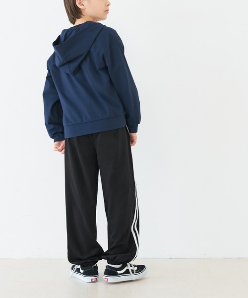 coca（coca）（コカ）の「キッズ　ラインジョガーパンツ（その他パンツ・キッズ・チャコール/ブラック・120/130/140/150）」の5枚目の写真