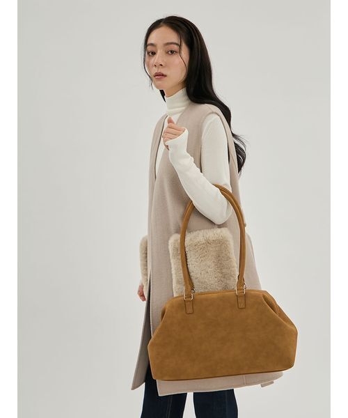Mila Owen(ミラオーウェン)の「ソフトボストンバッグ(ボストンバッグ・レディース・モカ/ブラック/キャメル・F)」の17枚目の写真