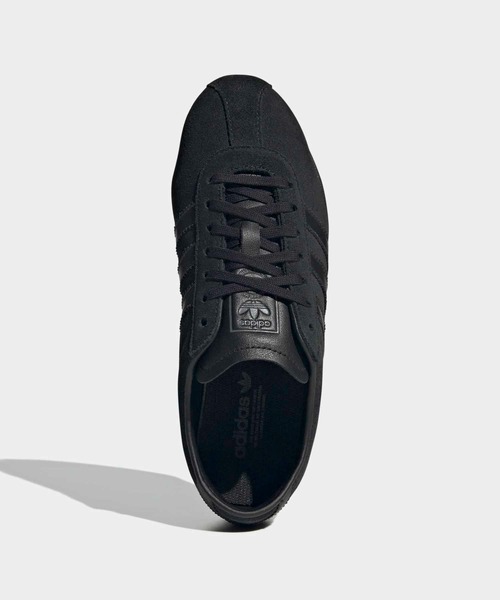 adidas（アディダス）の「トーキョー Tokyo / アディダスオリジナルス adidas Originals ローカットスニーカー（スニーカー・レディース・ブラック×ブラック・22.0cm/22.5cm/23.0cm/23.5cm/24.0cm/24.5cm/25.0cm/25.5cm/26.0cm/26.5cm/27.0cm/27.5cm/28.0cm/28.5cm/29.0cm）」の2枚目の写真