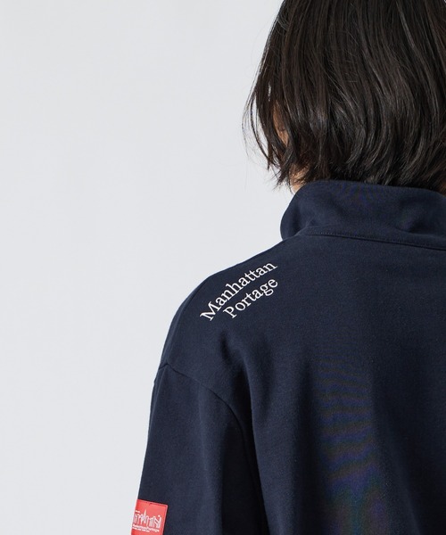 Manhattan Portage（マンハッタンポーテージ）の「【WEB先行予約】[MANHATTAN PORTAGE/マンハッタンポーテージ] 別注 ワンポイントロゴ刺繍 ハーフスナップスウェット（スウェット・レディース・ワイン/ブラック/ネイビー・XL/L/M/S）」の16枚目の写真
