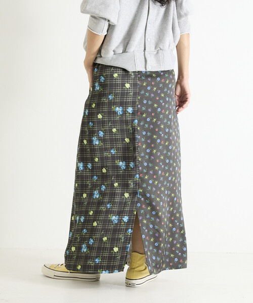 Freada(フリーダ)の「Freada/フリーダ 花柄サテンスカート(スカート・レディース・ブラック/オフホワイト・ONE SIZE)」の10枚目の写真